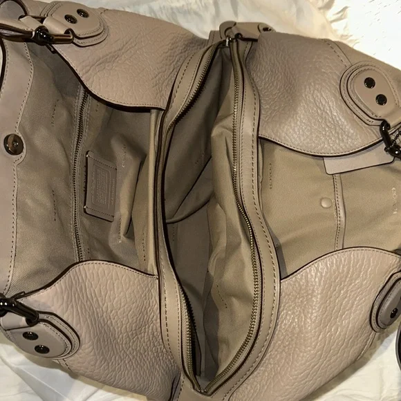 Coach Handbag - Picture 5 of 10